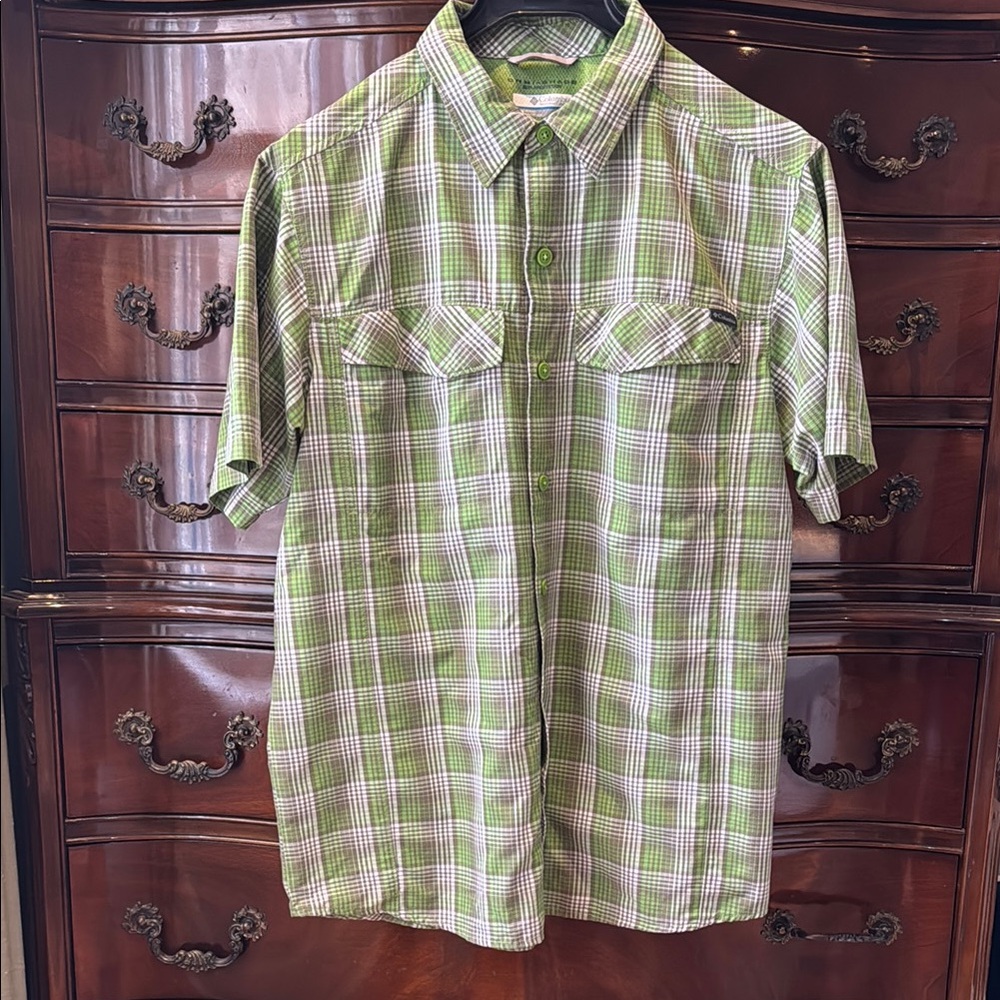 Columbia Omni-Shade Men's Shirt in very good condition